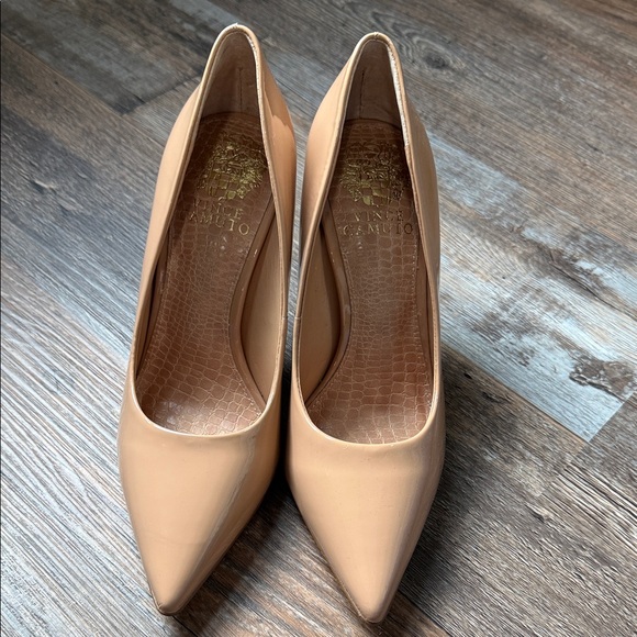 Vince Camuto Tan Patent Women's Pumps Size 5 - Picture 2 of 7